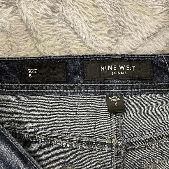 Nine West Jeans Womens 6 Capri Cropped Dark Wash Embellished Stretch Denim Boho - Picture 4 of 11